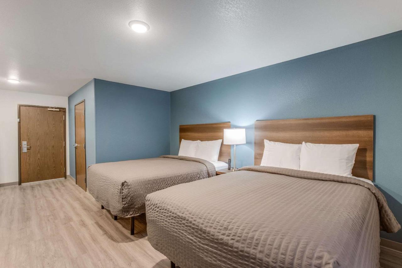WoodSpring Suites Detroit Farmington Hills Buitenkant foto